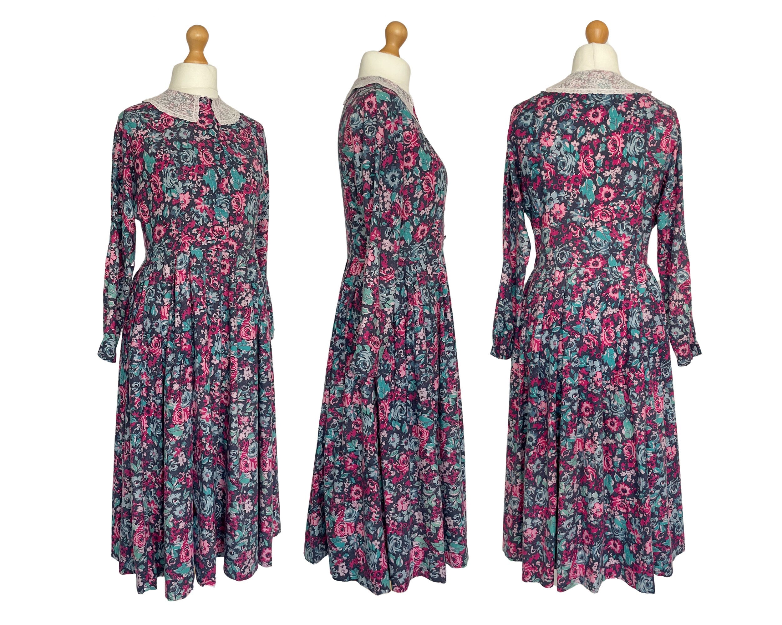 Vintage Laura Ashley Brushed Cotton Floral Rose Print Shirtwaist Dress with Long Sleeves and White L